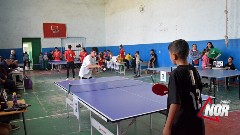 Региональный турнир по настольному теннису в спортивном зале Ороджалар