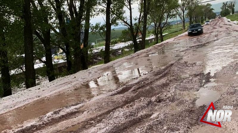 После дождя и града дорога Ахалкалаки-Ниноцминда стала непроходимой
