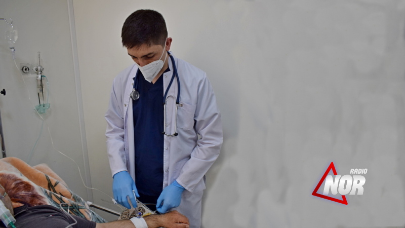 Младший врач в борьбе за жизнь ковид-пациентов в родном городе