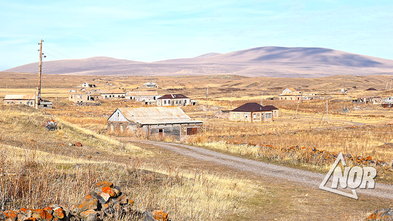 В селе Аспара, где живет 3 человека, проголосовало 34 избирателя