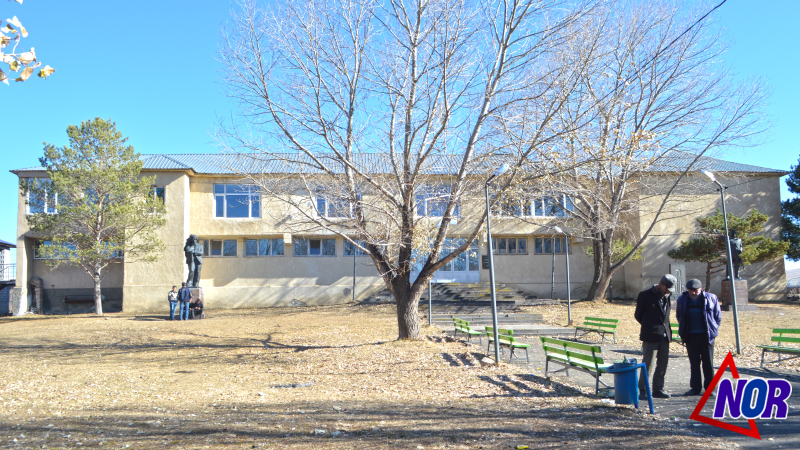 Жители Гандза требуют открыть отделение банка в селе