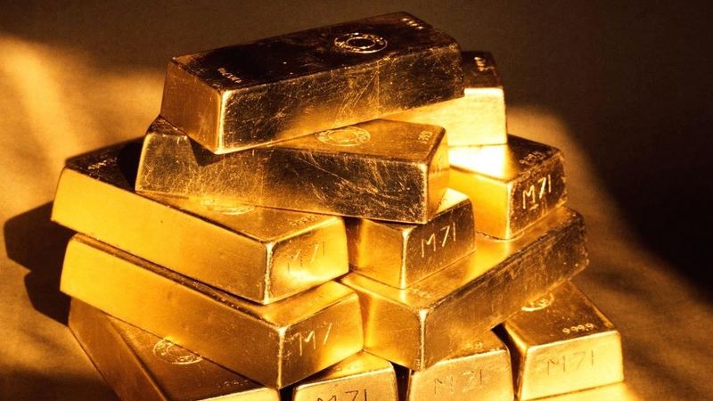 Стоимость золота снижается 