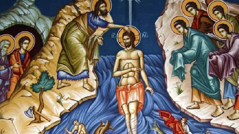 Православные христиане празднуют Крещение Господне