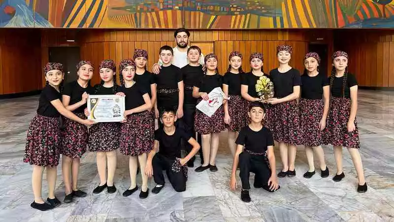 «Искусство — это не только сцена, но и школа жизни» Радик Езоян