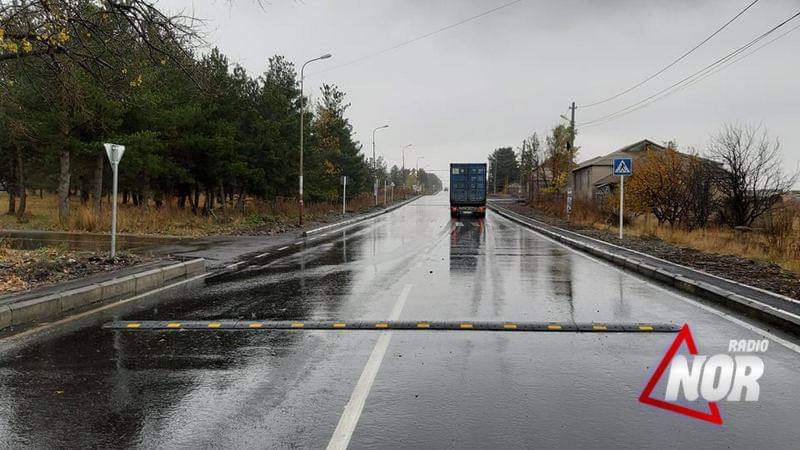 В городе Ниноцминда установлены искусственные неровности