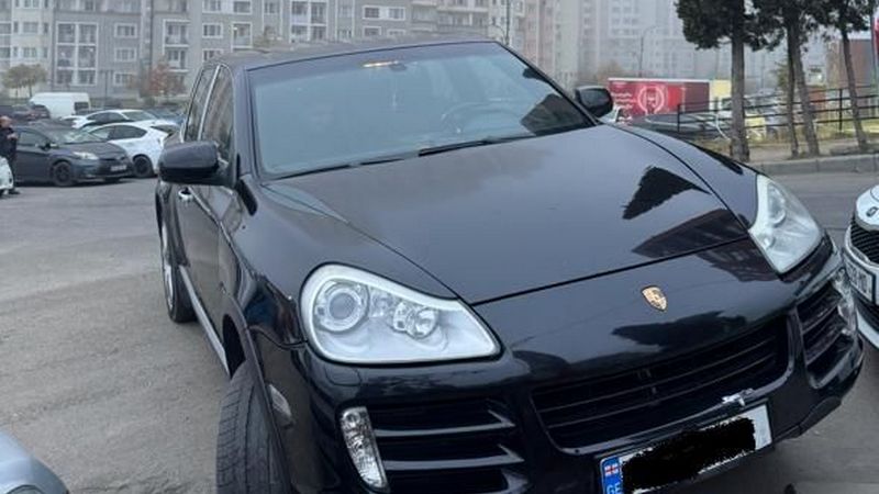 Продается машина марки Porsche Cayenne,557 11 47 51