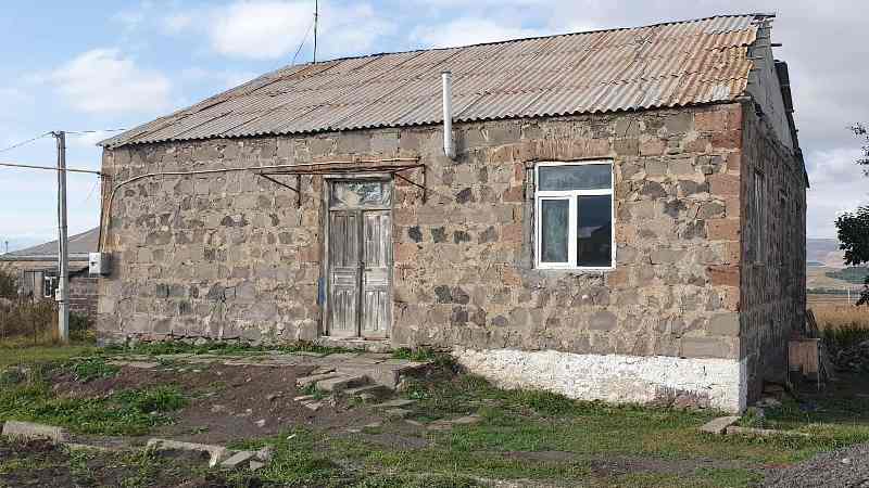 В городе Ниноцминда продается дом,571 73 18 54