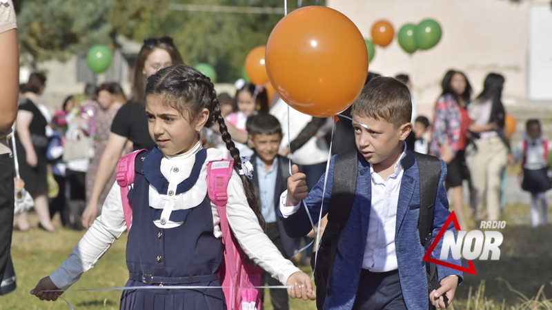 Парламент Грузии изменит правила приема в школу к новому учебному году