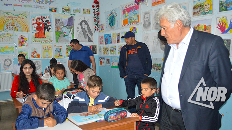 Выставка  во внешкольном воспитательном центре