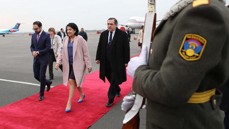 Начался официальный визит президента Грузии в Армению